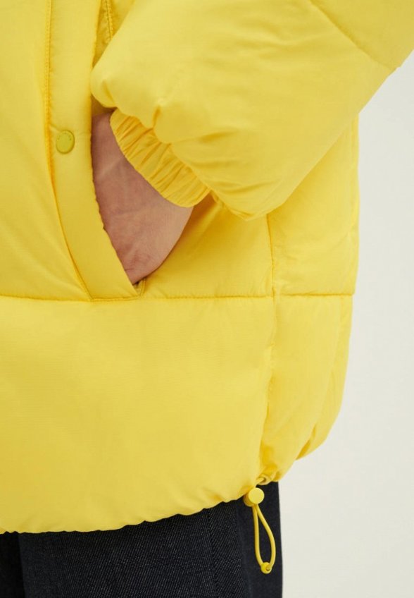 Пуховик Finn Flare