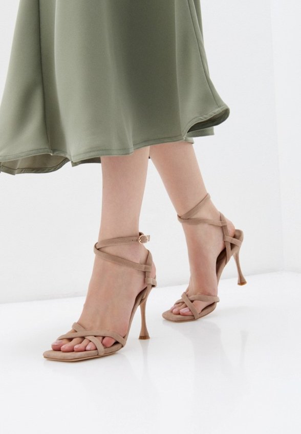 Босоножки Abricot