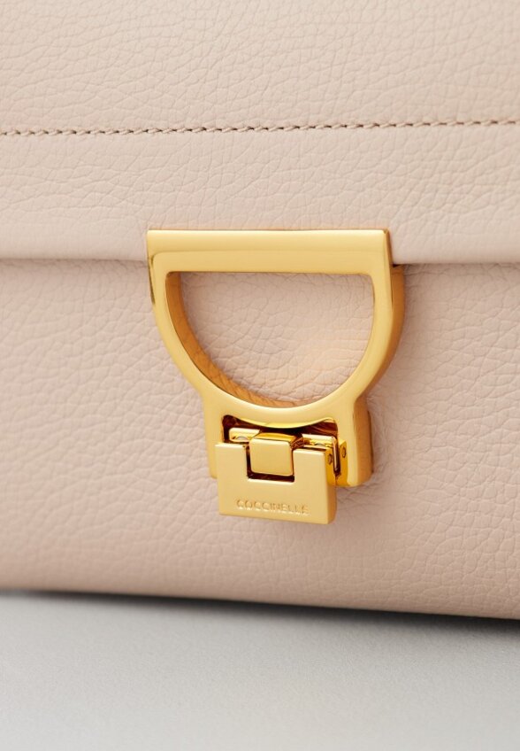 Сумка Coccinelle