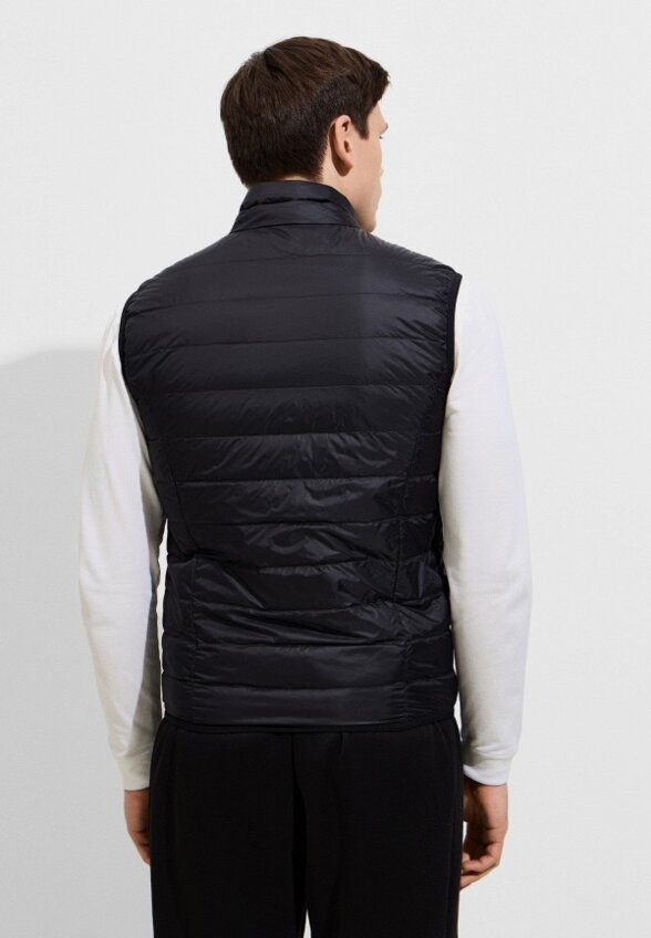 Жилет утепленный EA7