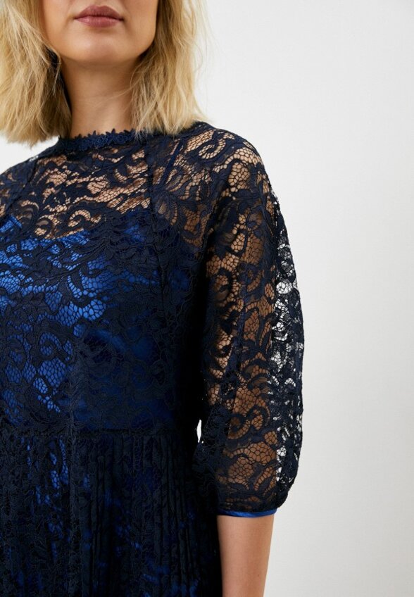 Платье MadaM T