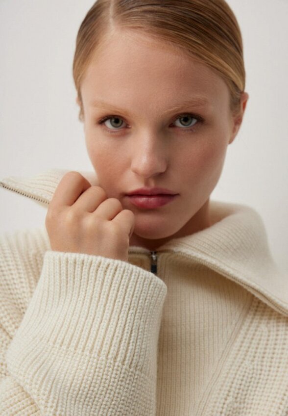 Свитер Nice One