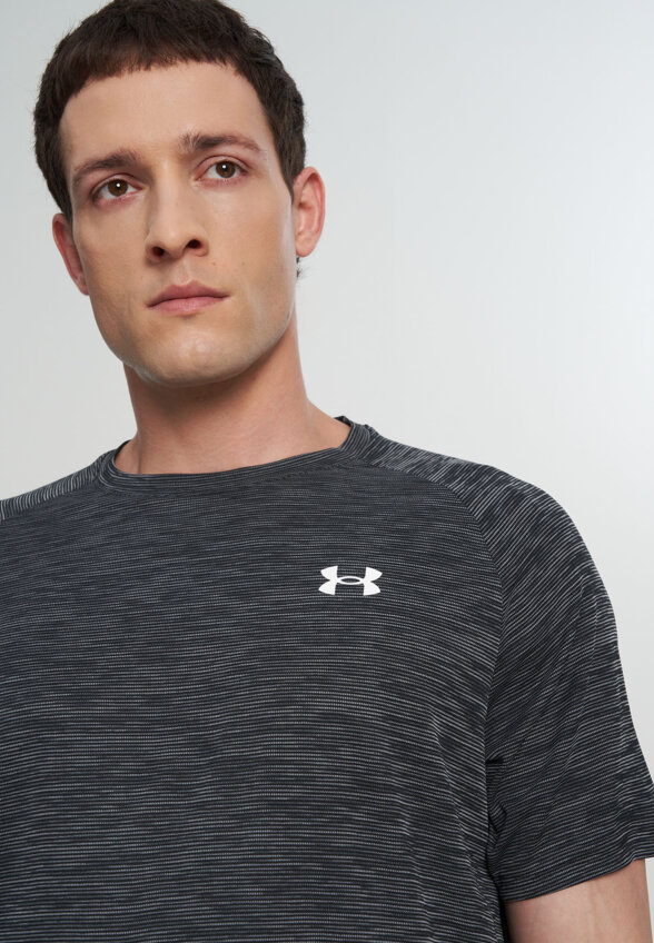 Футболка мужская Under Armour Tech Textured, Черный