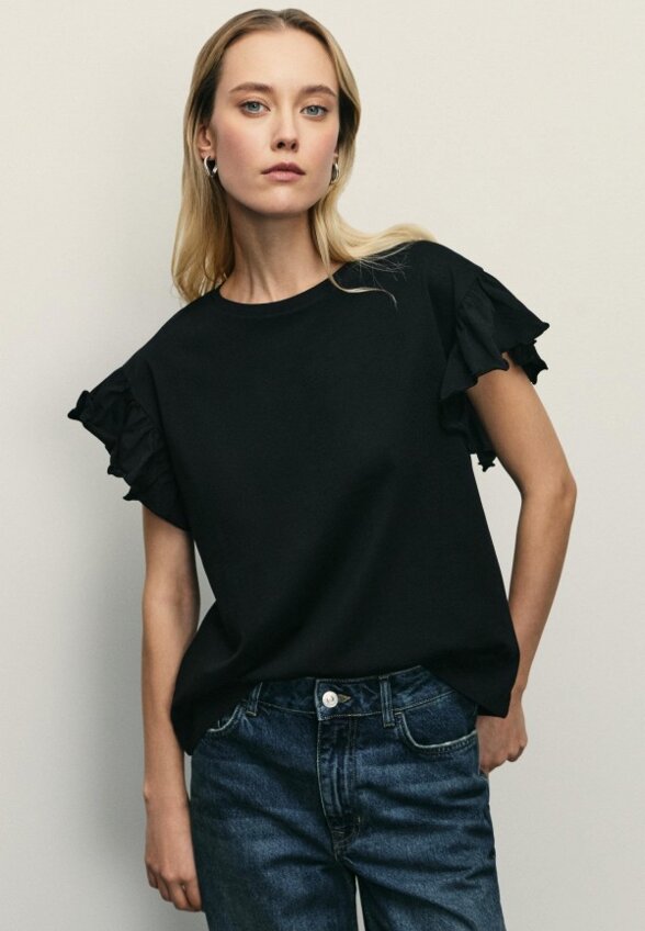 Футболка Zarina