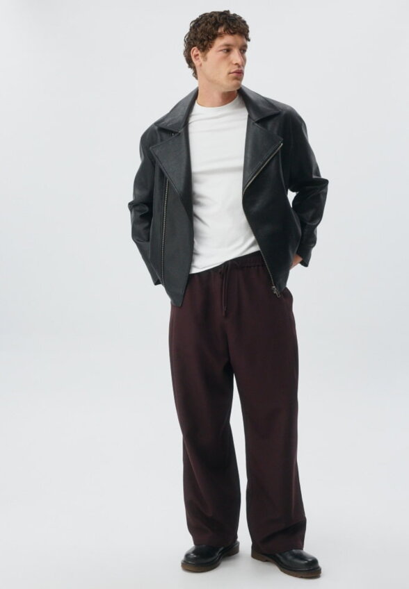 Футболка ADAM SLIM FIT базовая