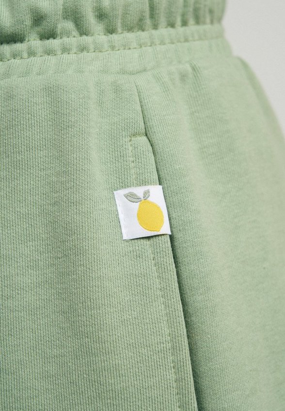 Шорты спортивные Твое