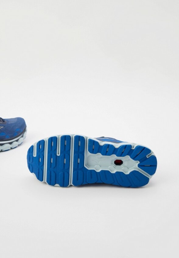 Кроссовки Mizuno