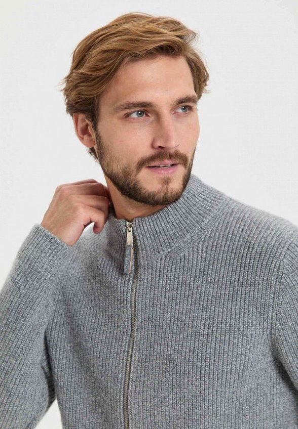 Кардиган Norveg