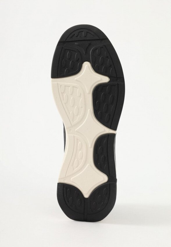 Кроссовки Baasploa