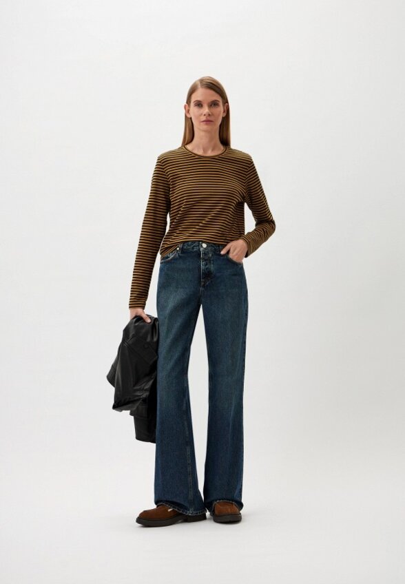 Лонгслив Closed