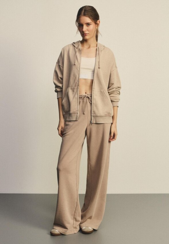 Толстовка Zarina