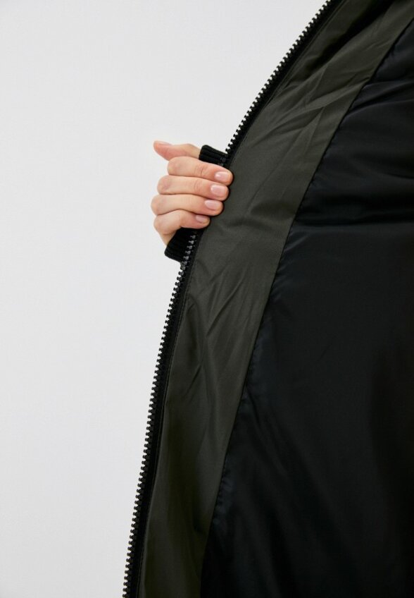 Пуховик Colin's