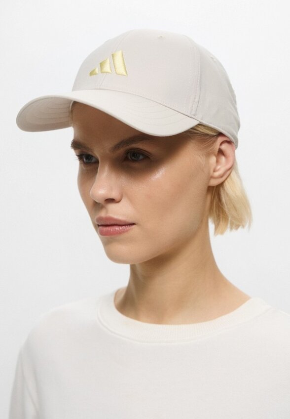 Бейсболка adidas