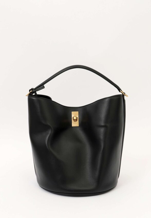 Celine 16
