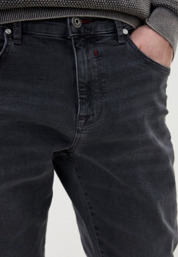 Джинсы Colin's