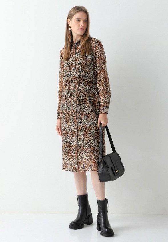 Платье Lilly Bennet