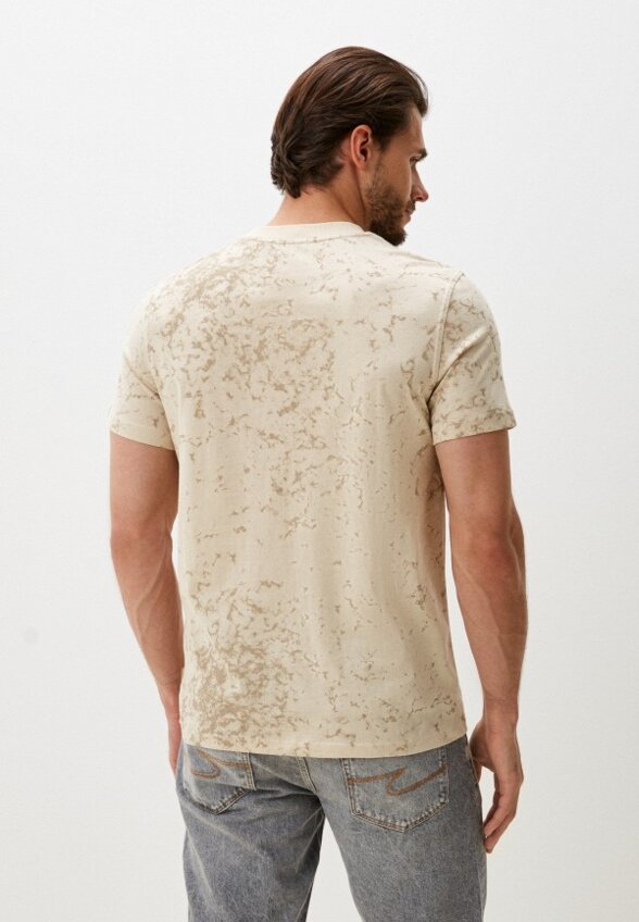 Футболка Colin's