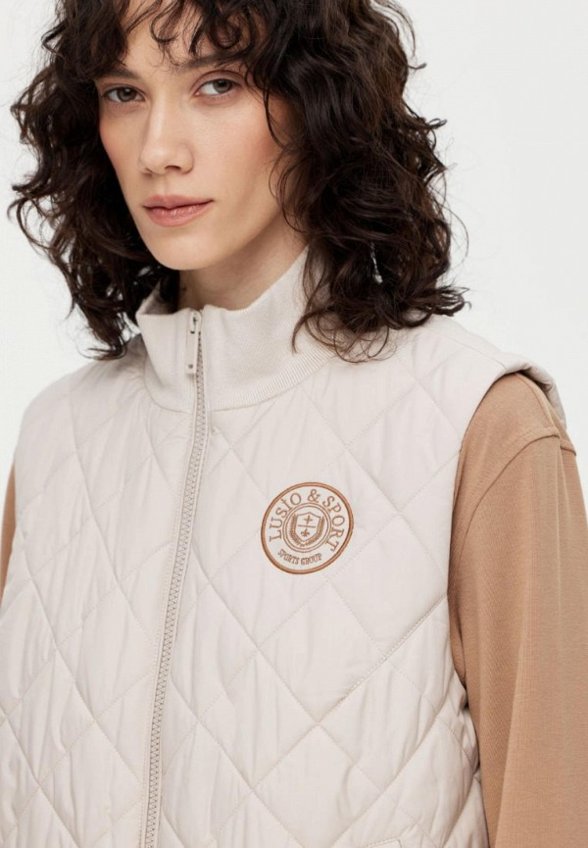 Жилет стеганый Lusio