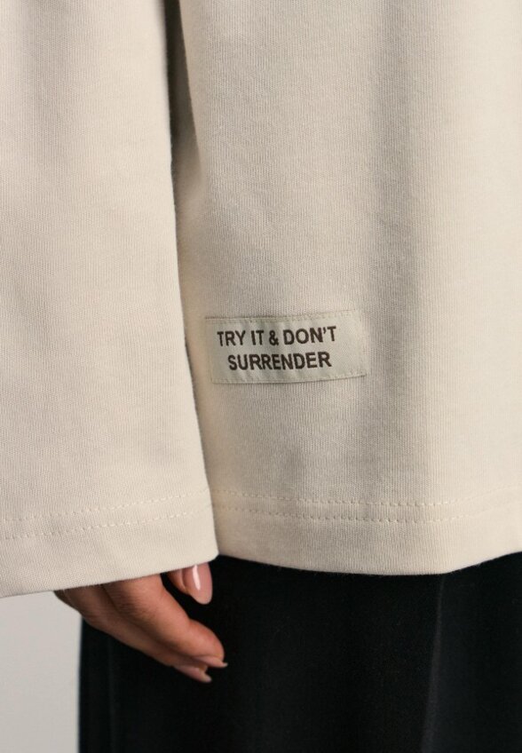 Лонгслив Zarina