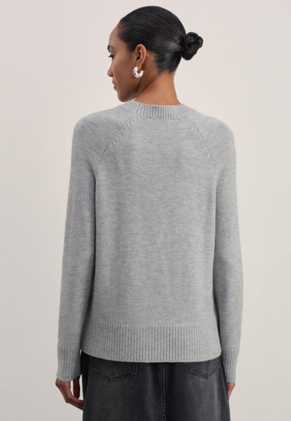 Джемпер Zarina