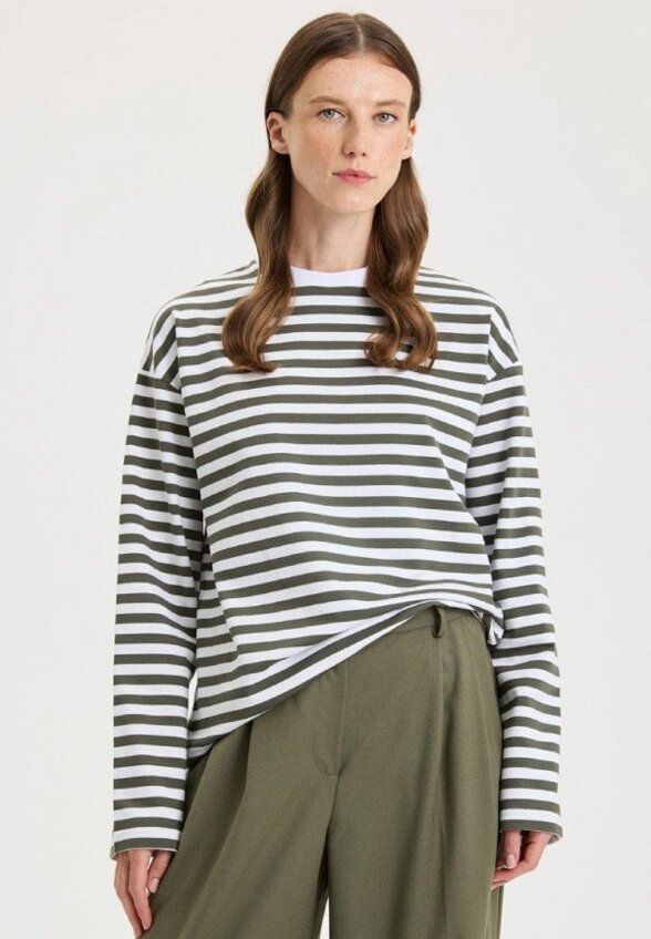 Лонгслив Bstatement