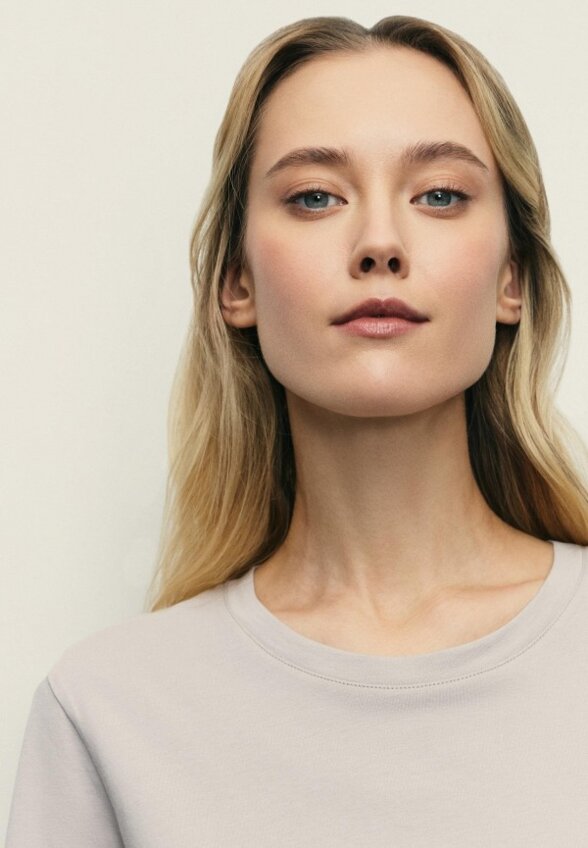 Футболка Zarina