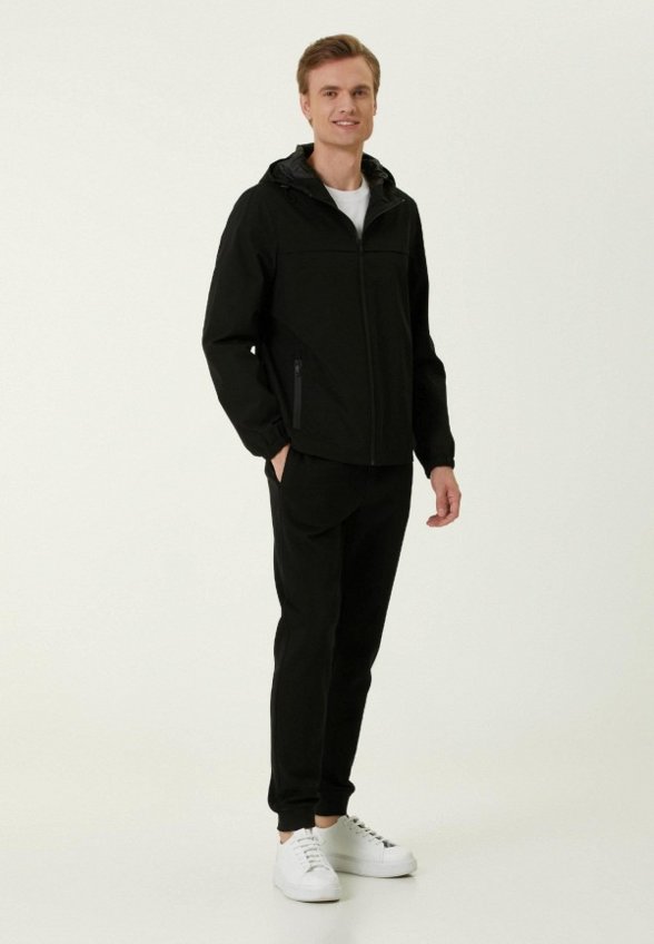 Ветровка Club