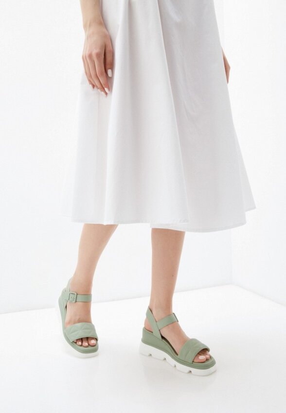 Босоножки Zumita