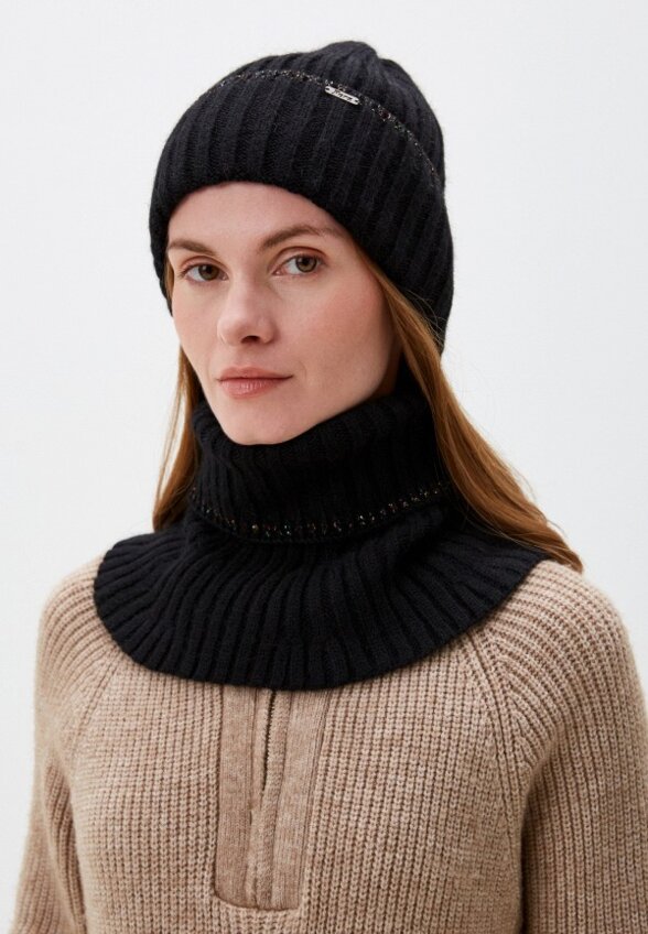 Шапка и манишка Ferz