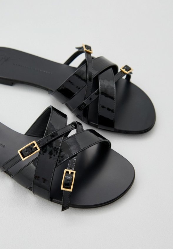 Сабо Giuseppe Zanotti