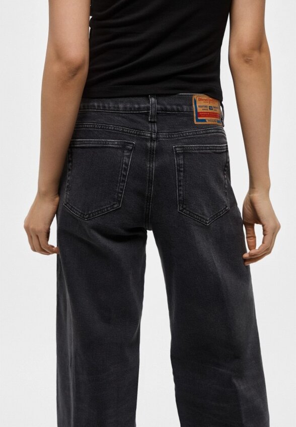 Джинсы Diesel