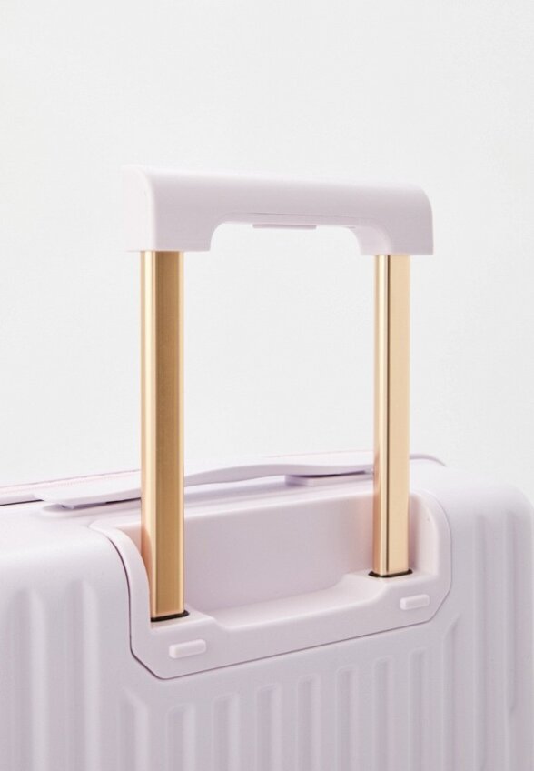 Чемодан Guess