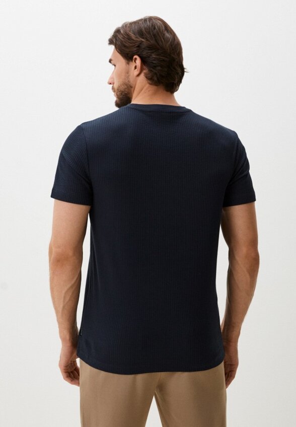 Футболка Colin's