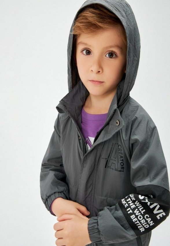 Ветровка Acoola