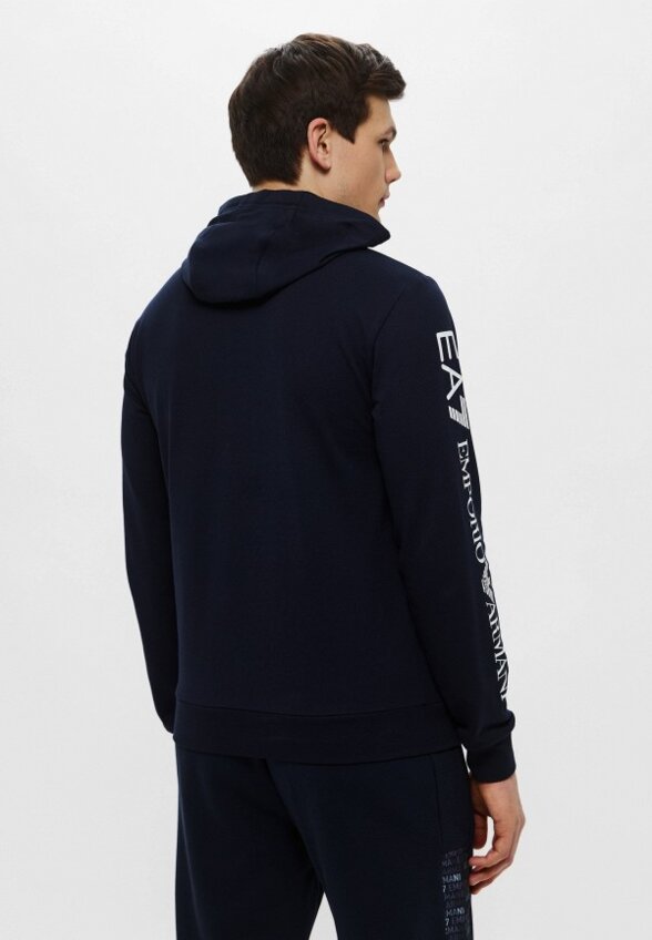 Худи EA7