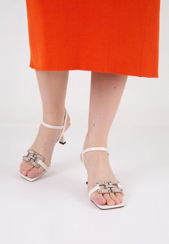 Босоножки Berkonty