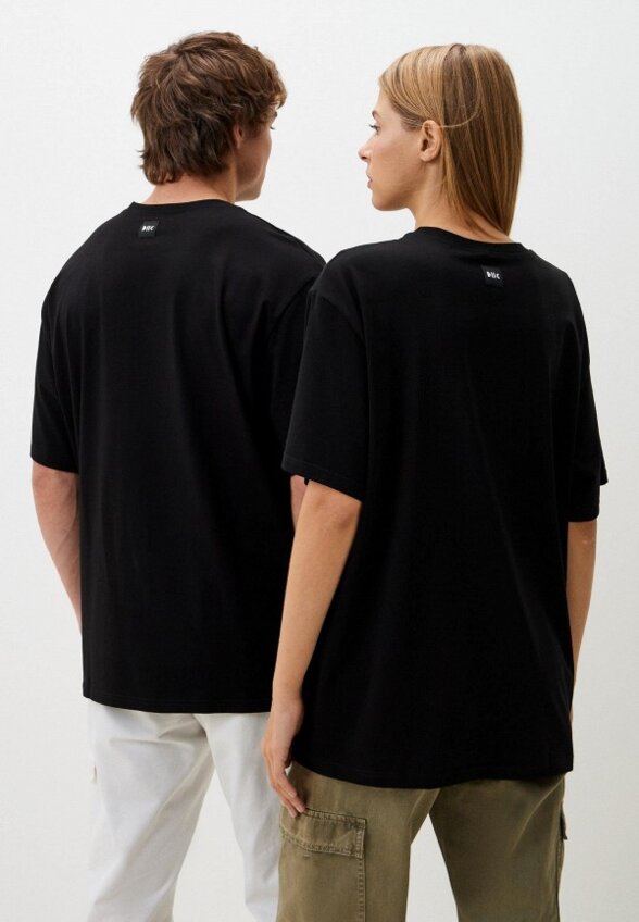 Футболка DNK