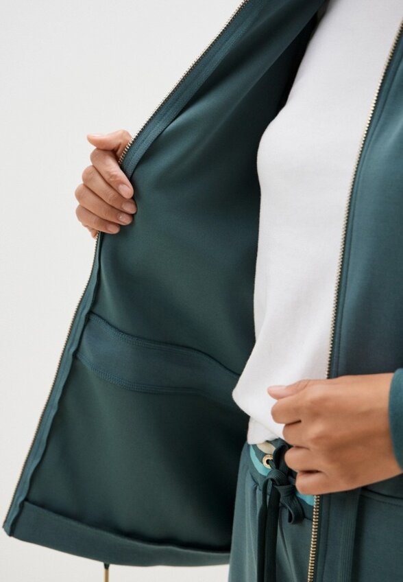 Олимпийка Alessandro Manzoni Yachting