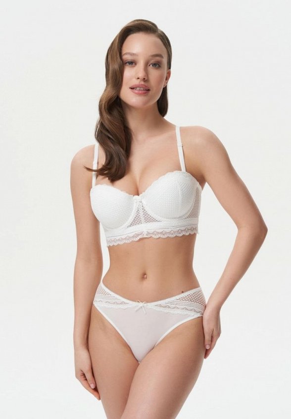 Бюстгальтер и трусы Amazonka Underwear