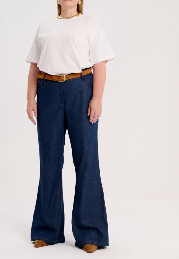 Джинсы Manelia