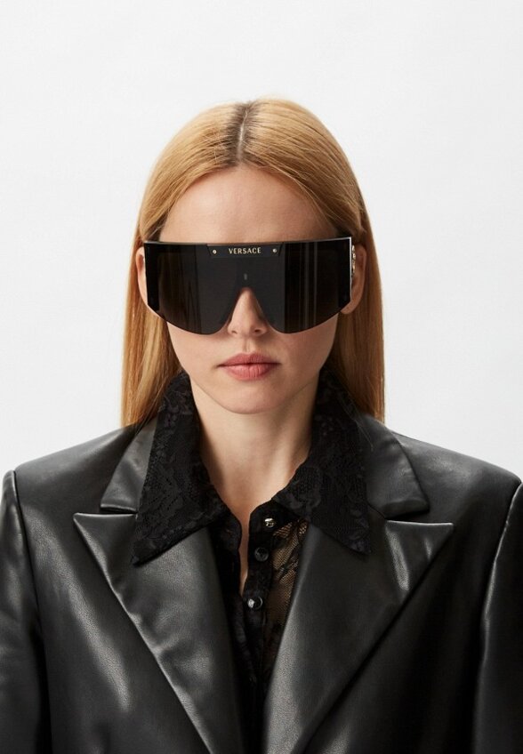 Очки солнцезащитные Versace
