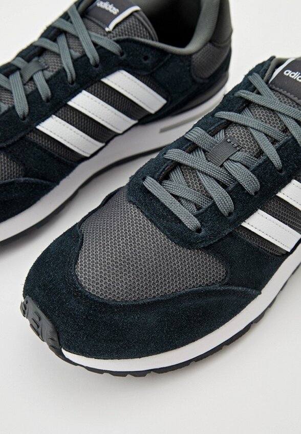 Кроссовки adidas