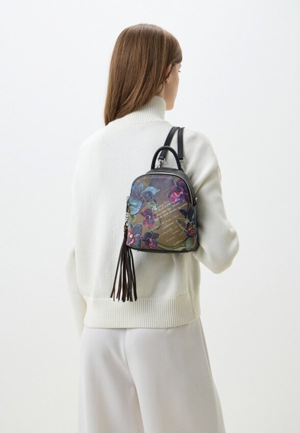 Рюкзак и брелок Curanni