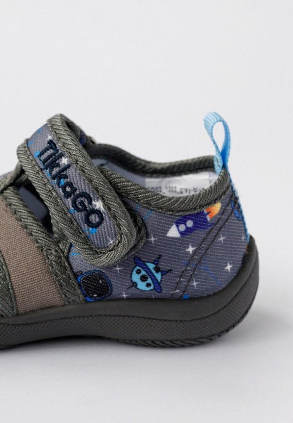 Сандалии Tikkago