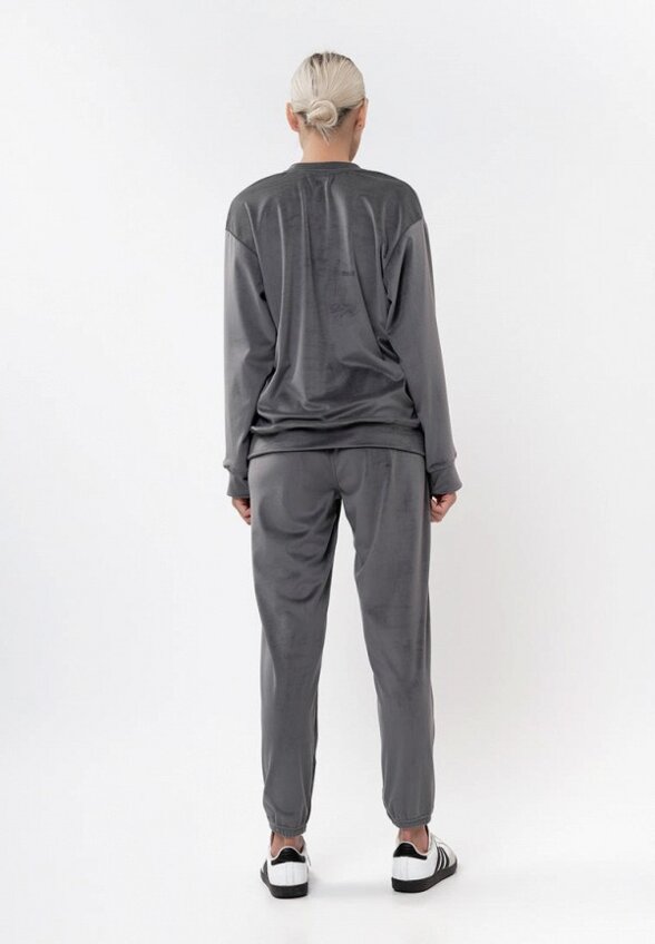 Костюм спортивный Nila