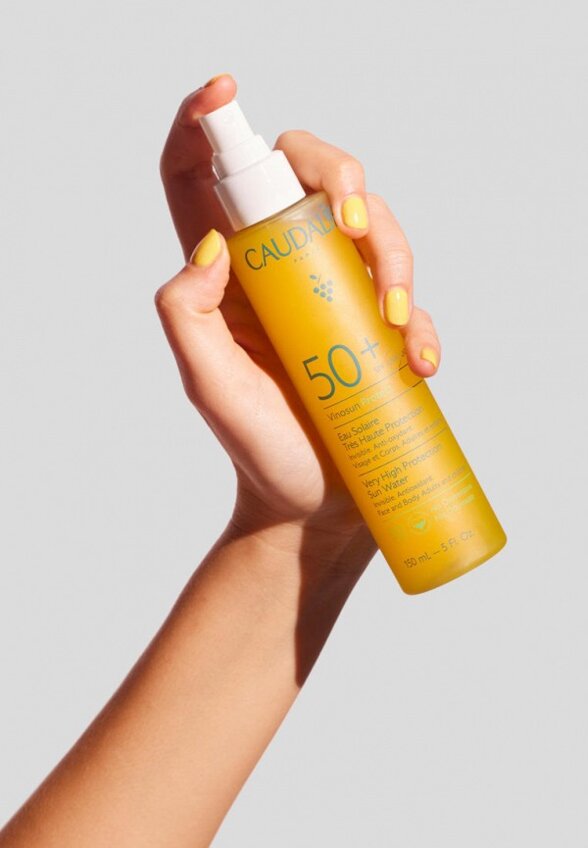 Спрей солнцезащитный Caudalie