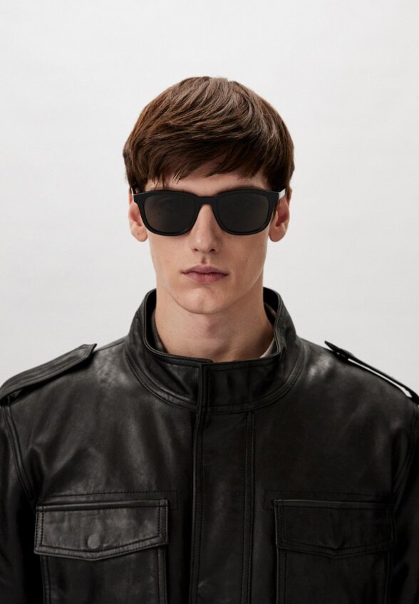 Очки солнцезащитные Prada