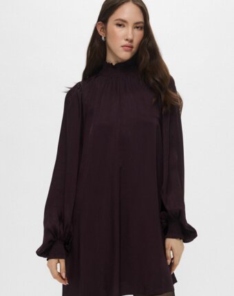 Платье H&M женщинам
