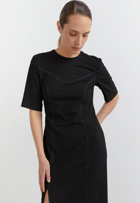 Платье M.Reason