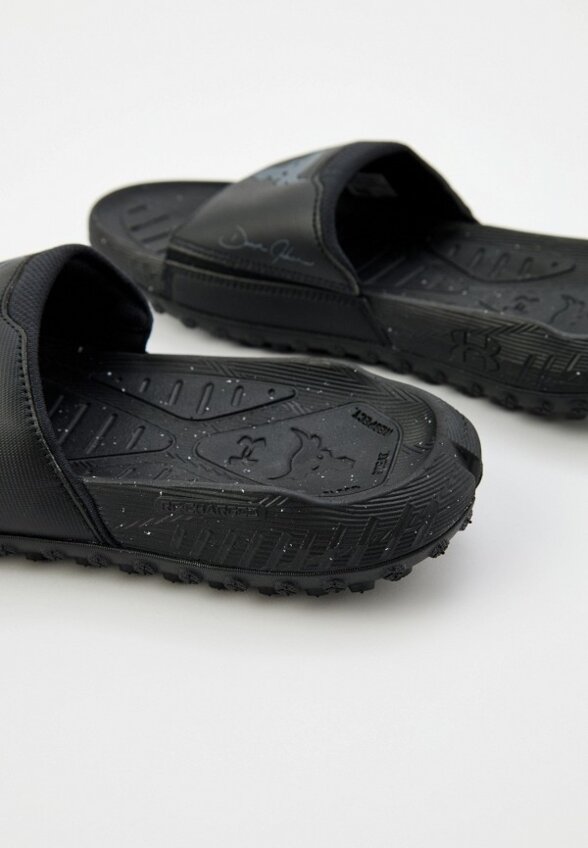 Сланцы Under Armour